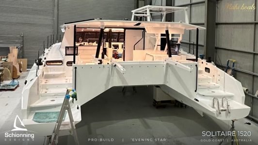 Solitaire 1520 “Evening Star” is a fully custom, hybrid-powered performance cruising catamaran built by Mahi Boats on Australia’s Gold Coast. Designed for long-range family cruising, autonomy, luxury, and bluewater performance.